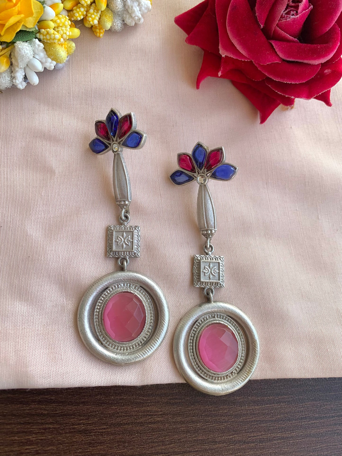 Avneet earring