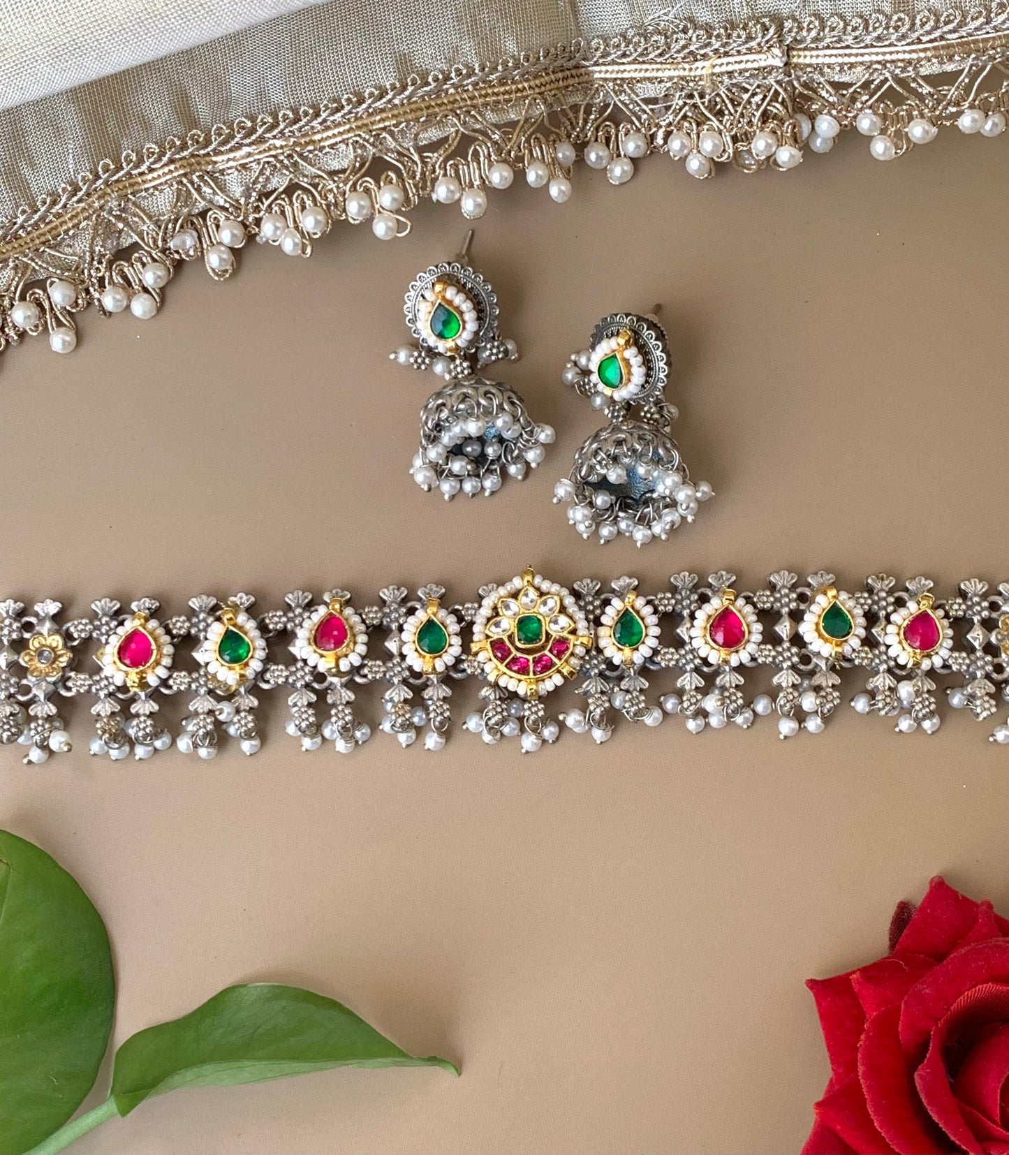 Pratibha fusion choker