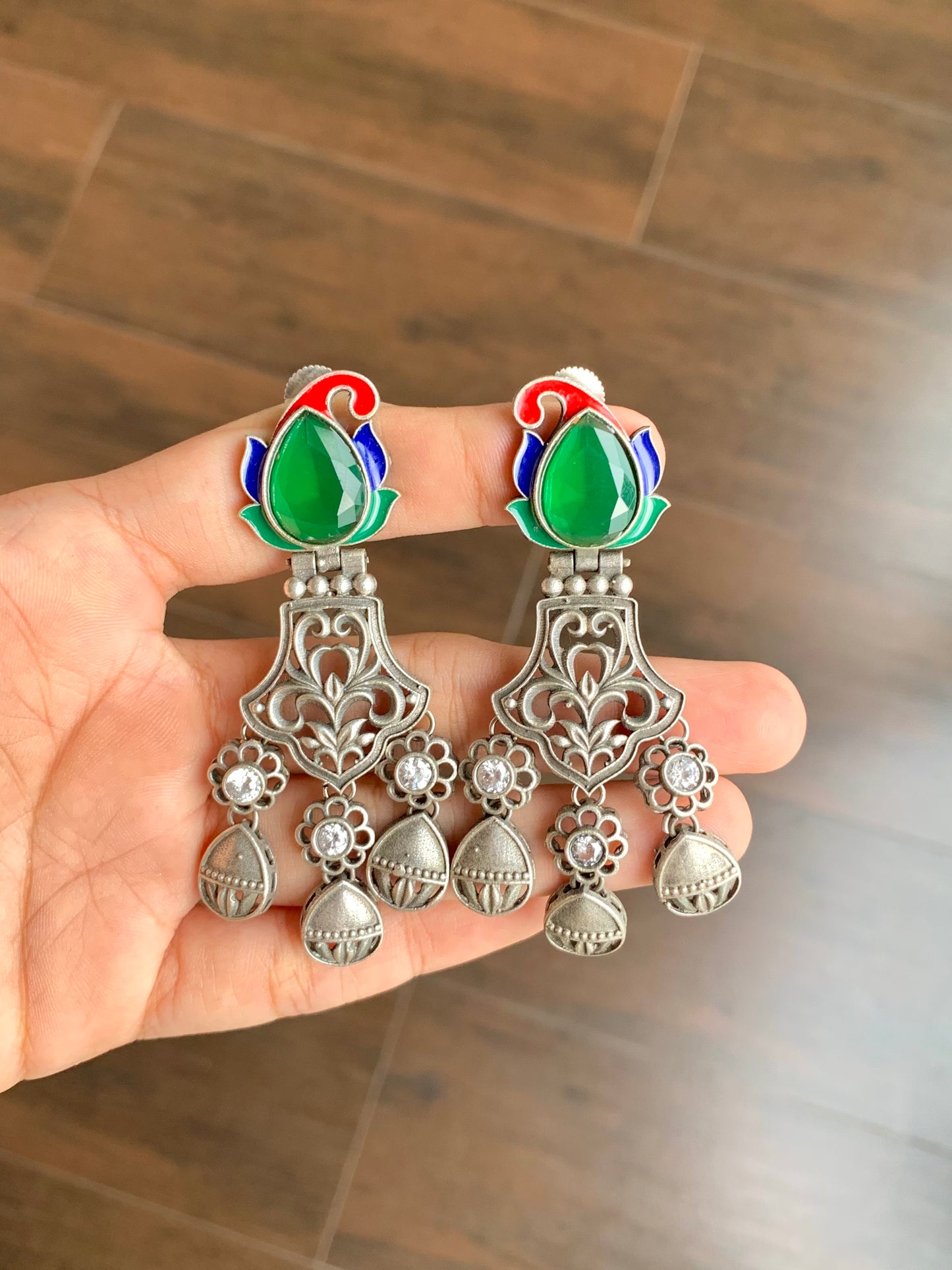 Ishani earring