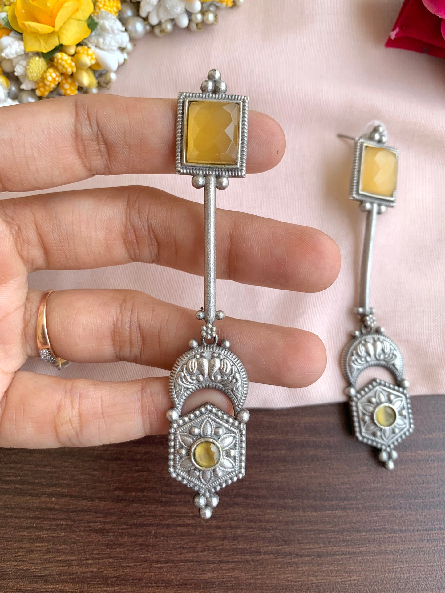 Kuhu earring