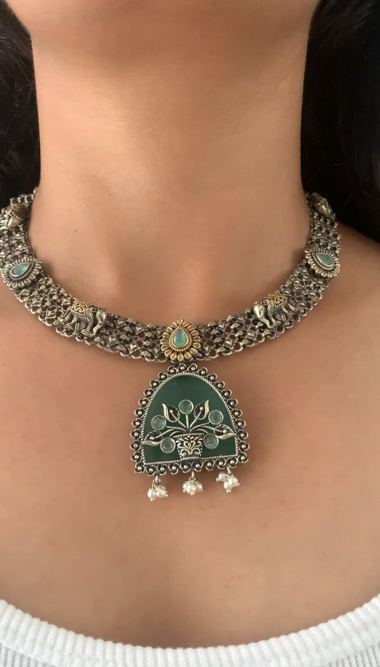 Nikitha set
