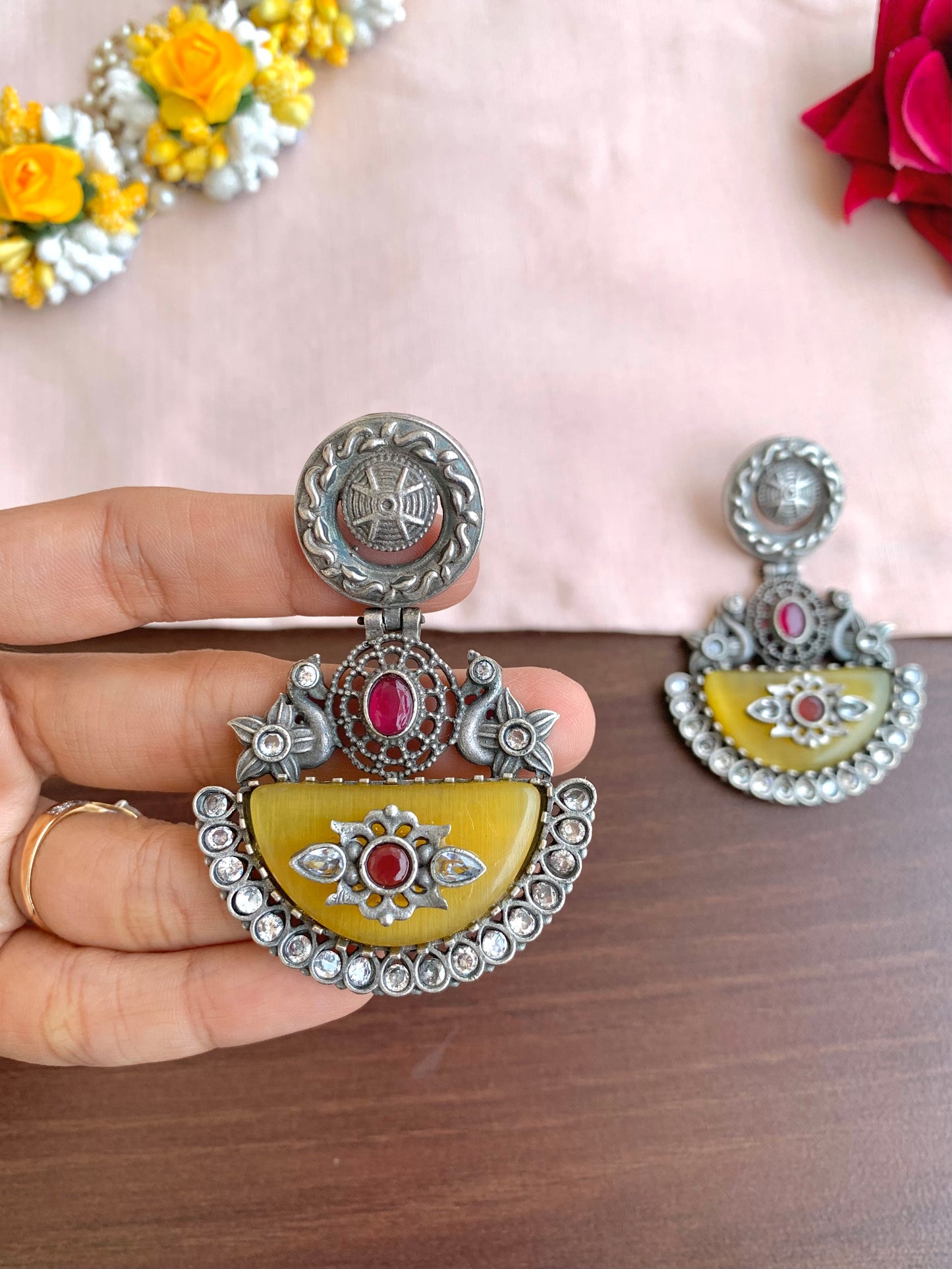 Hema earring