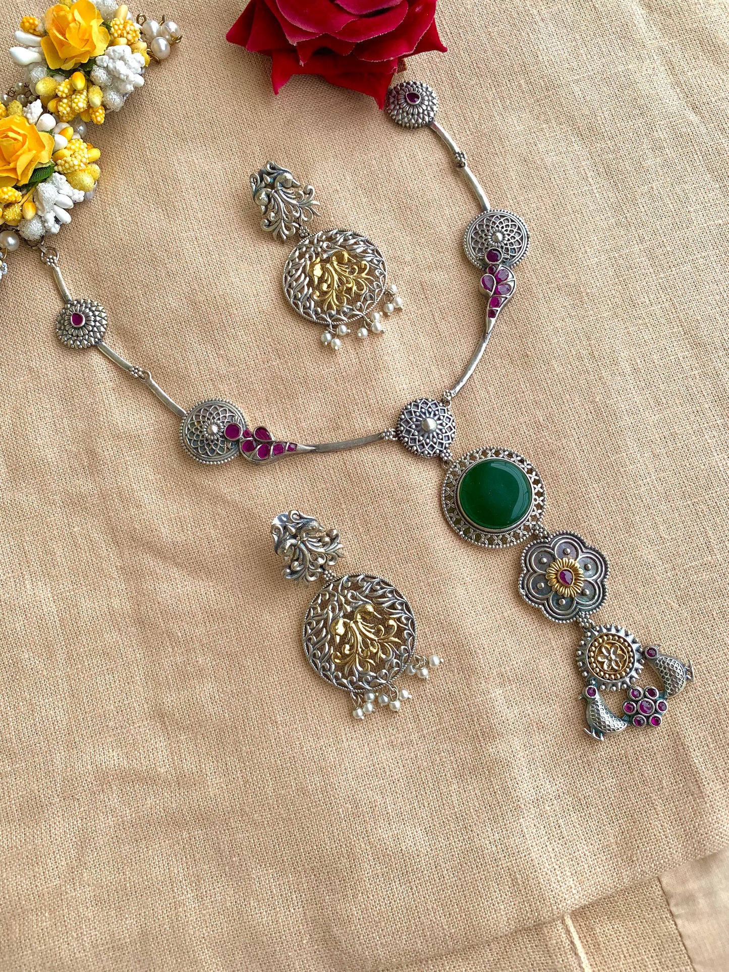 Yahvi set