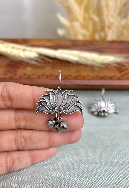 Divya earring