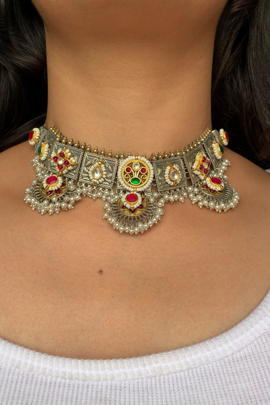 Parisha kundan set