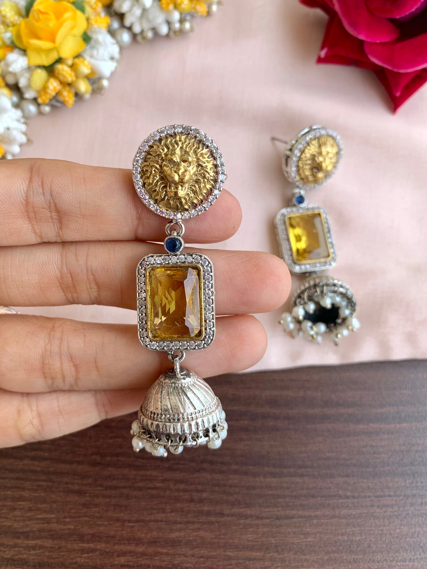 Kashish earring