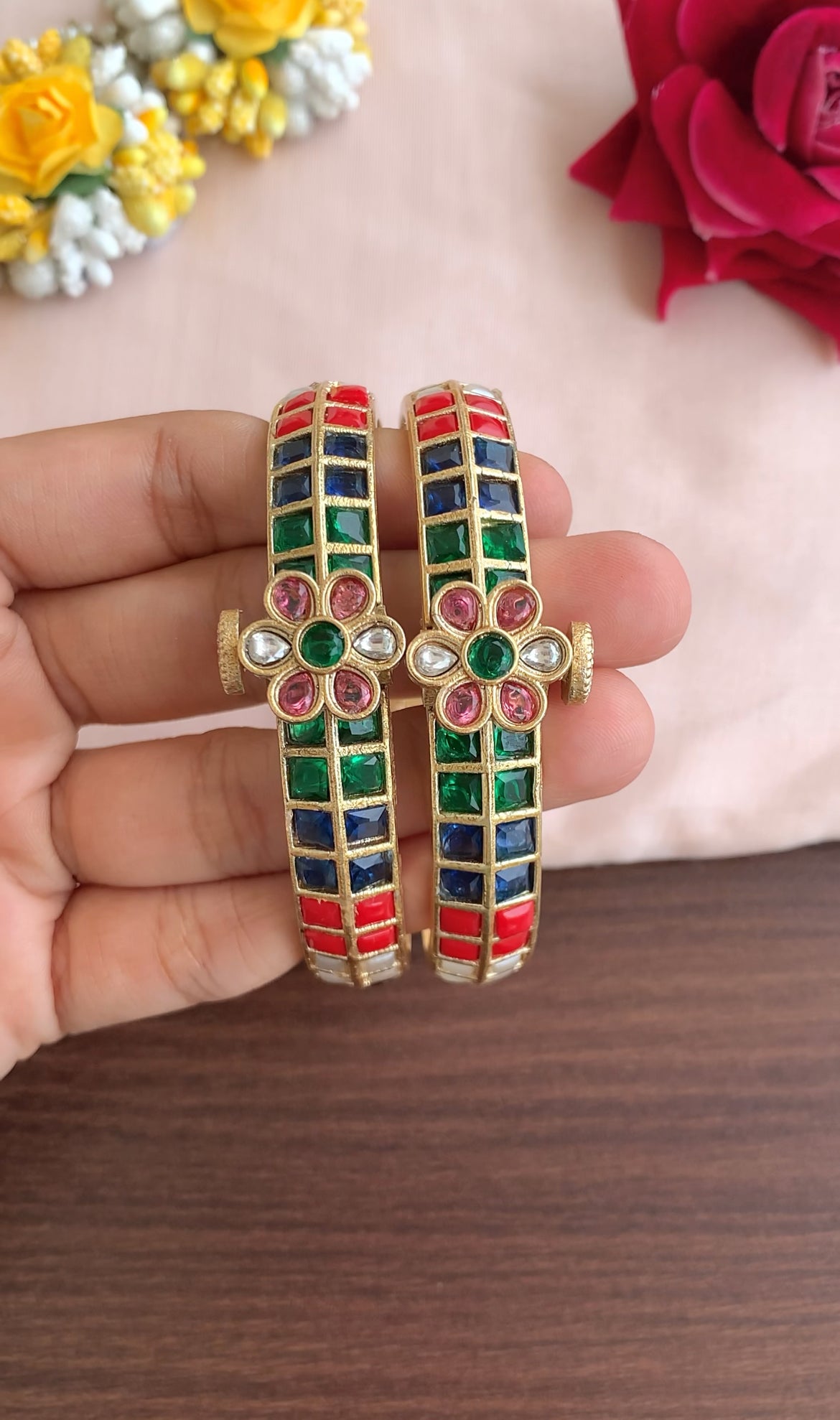 Flower bangle