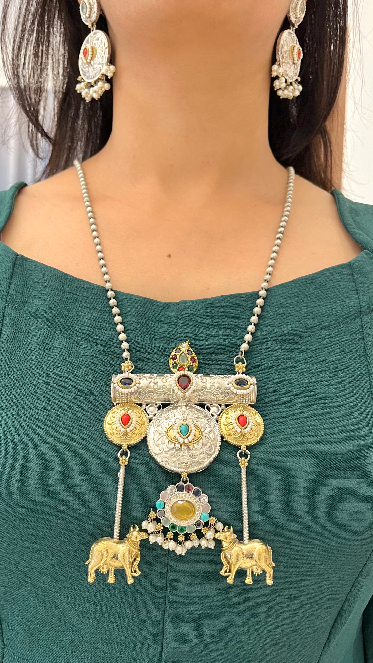 Gauri set