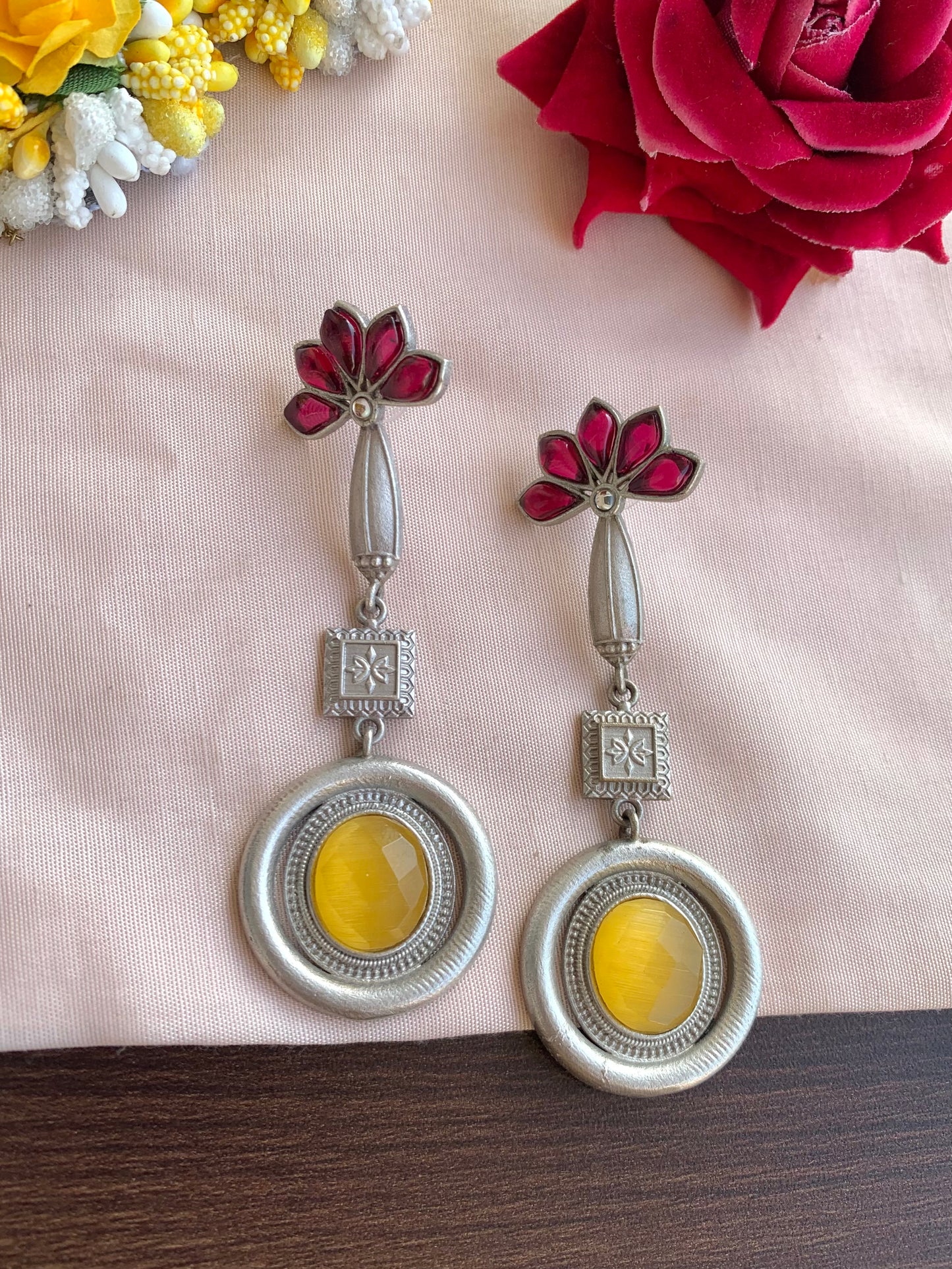 Avneet earring