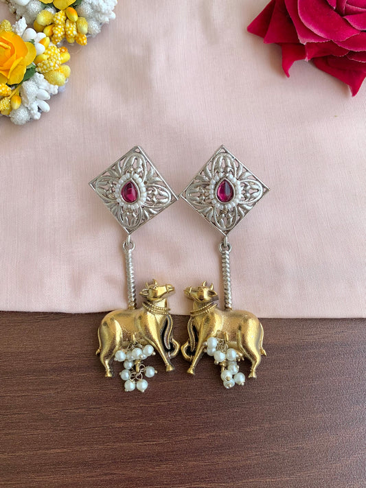 Nandi earring