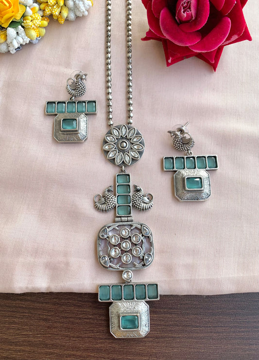 Sneha necklace