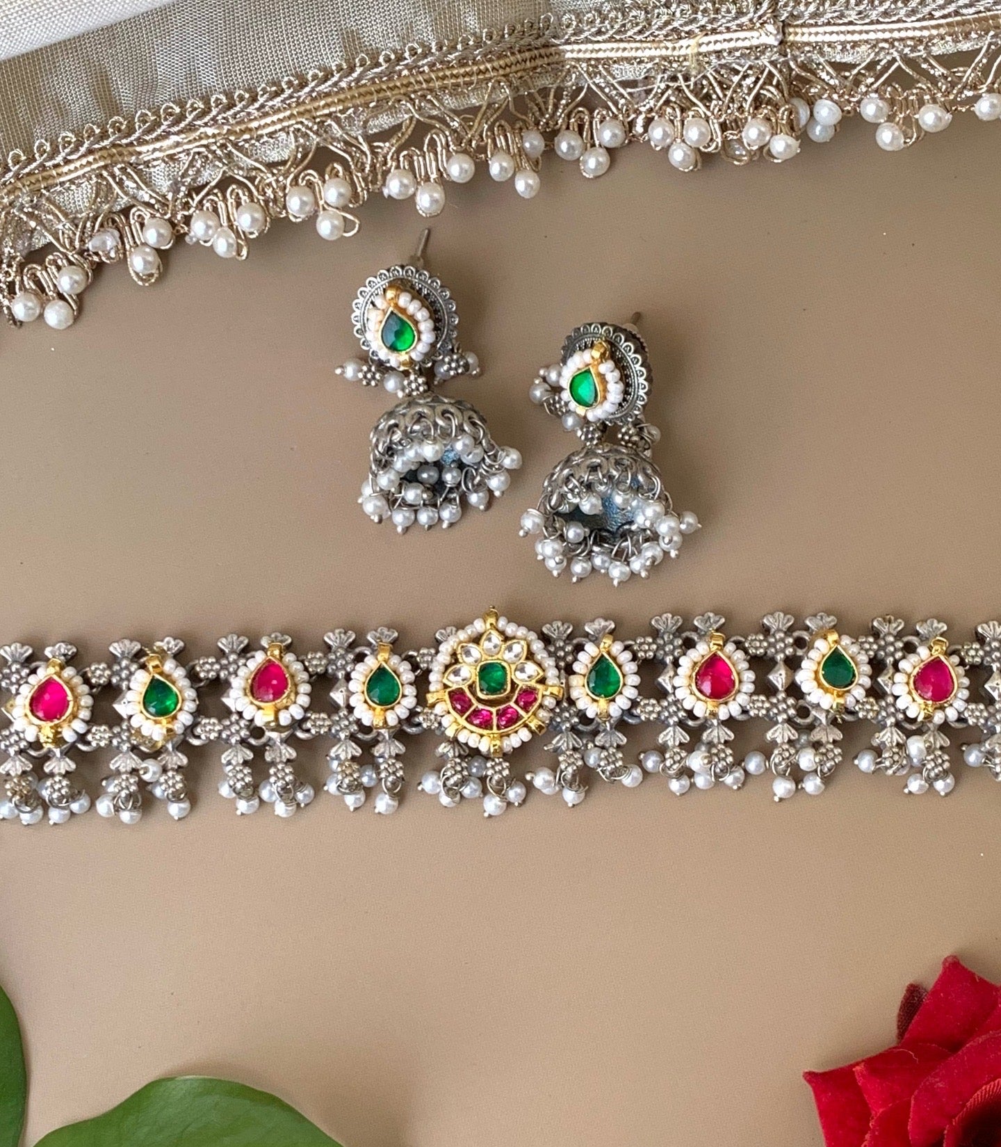 Yakhvi choker set