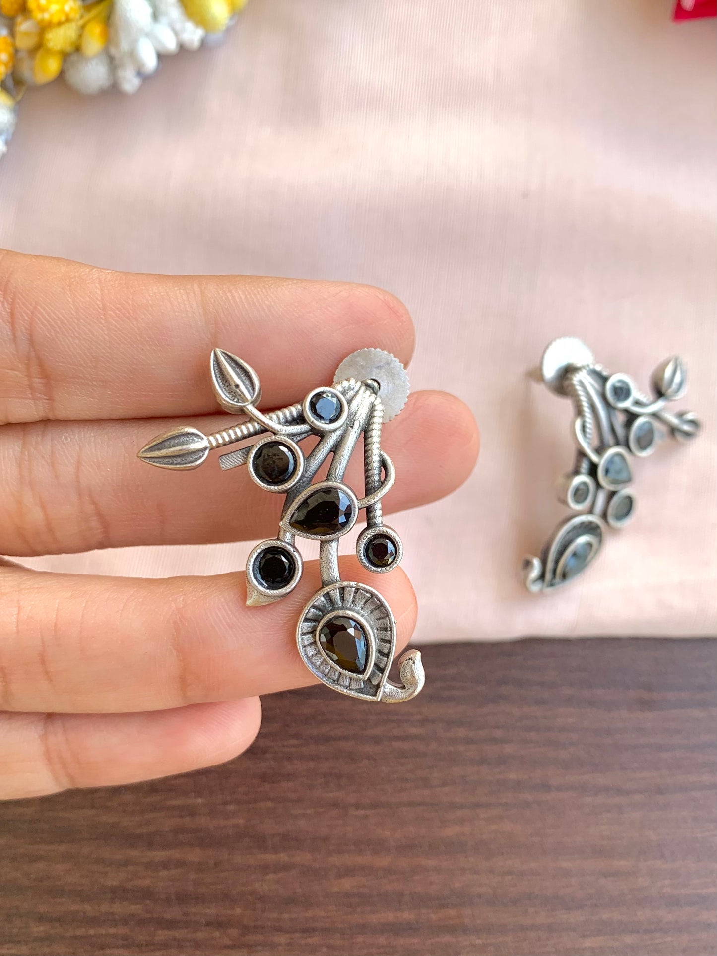 Aakriti earring