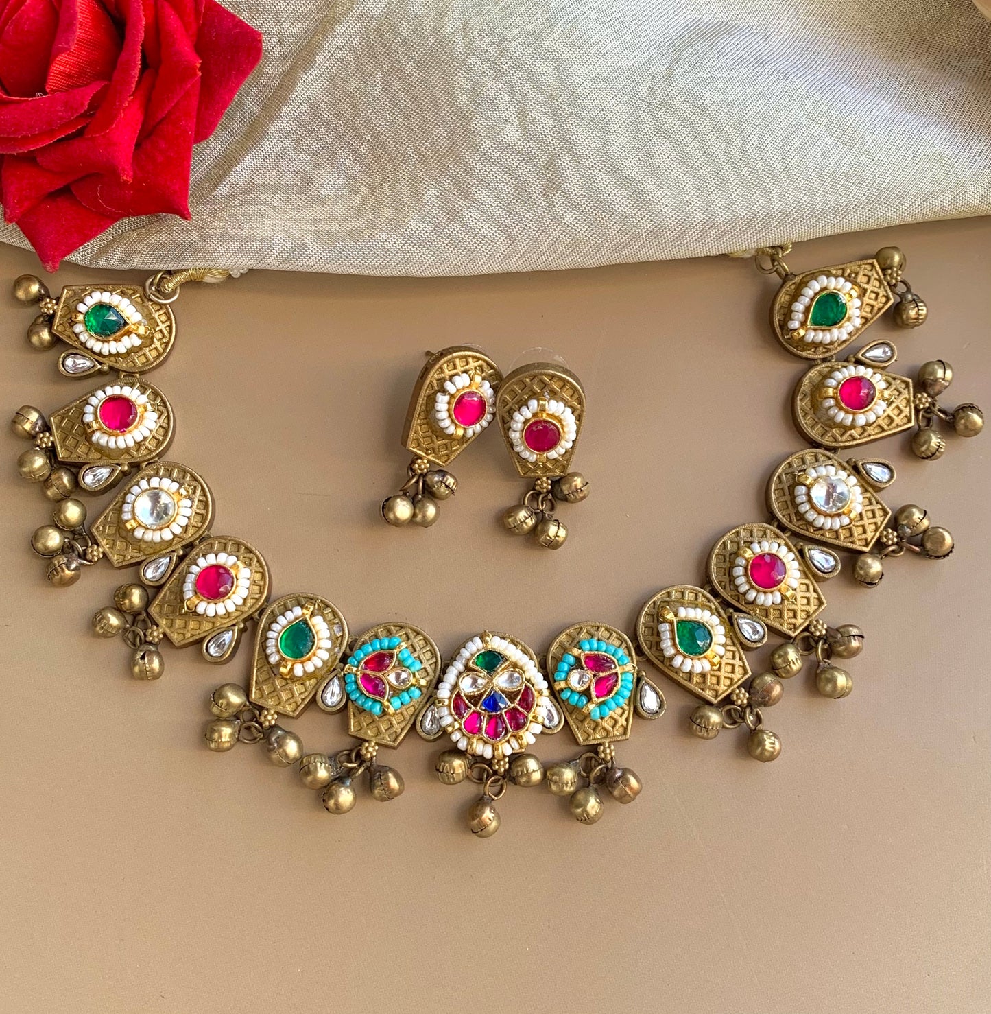 Shanaya set