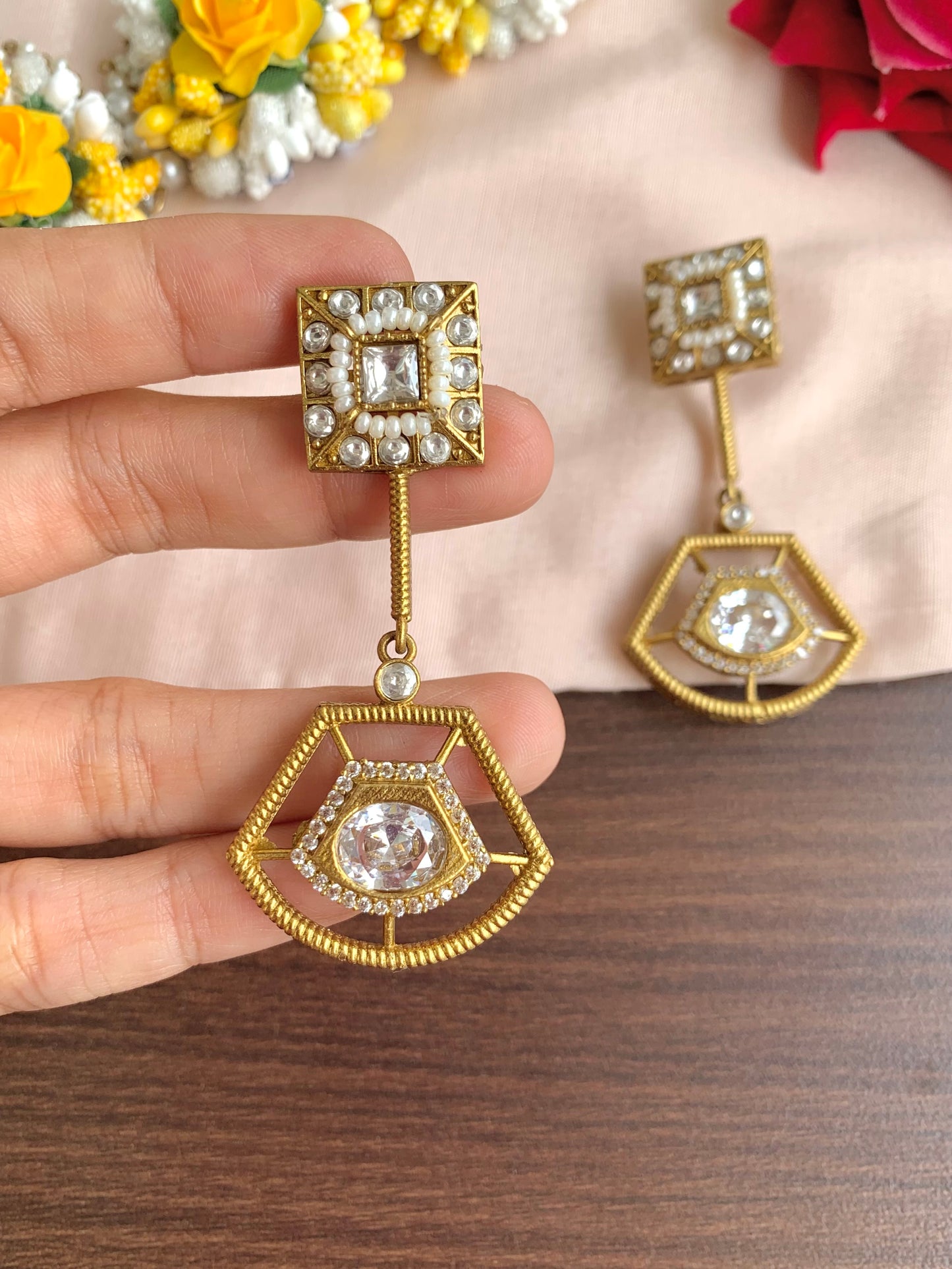 Rekha earring