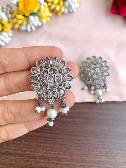 Gayatri earring
