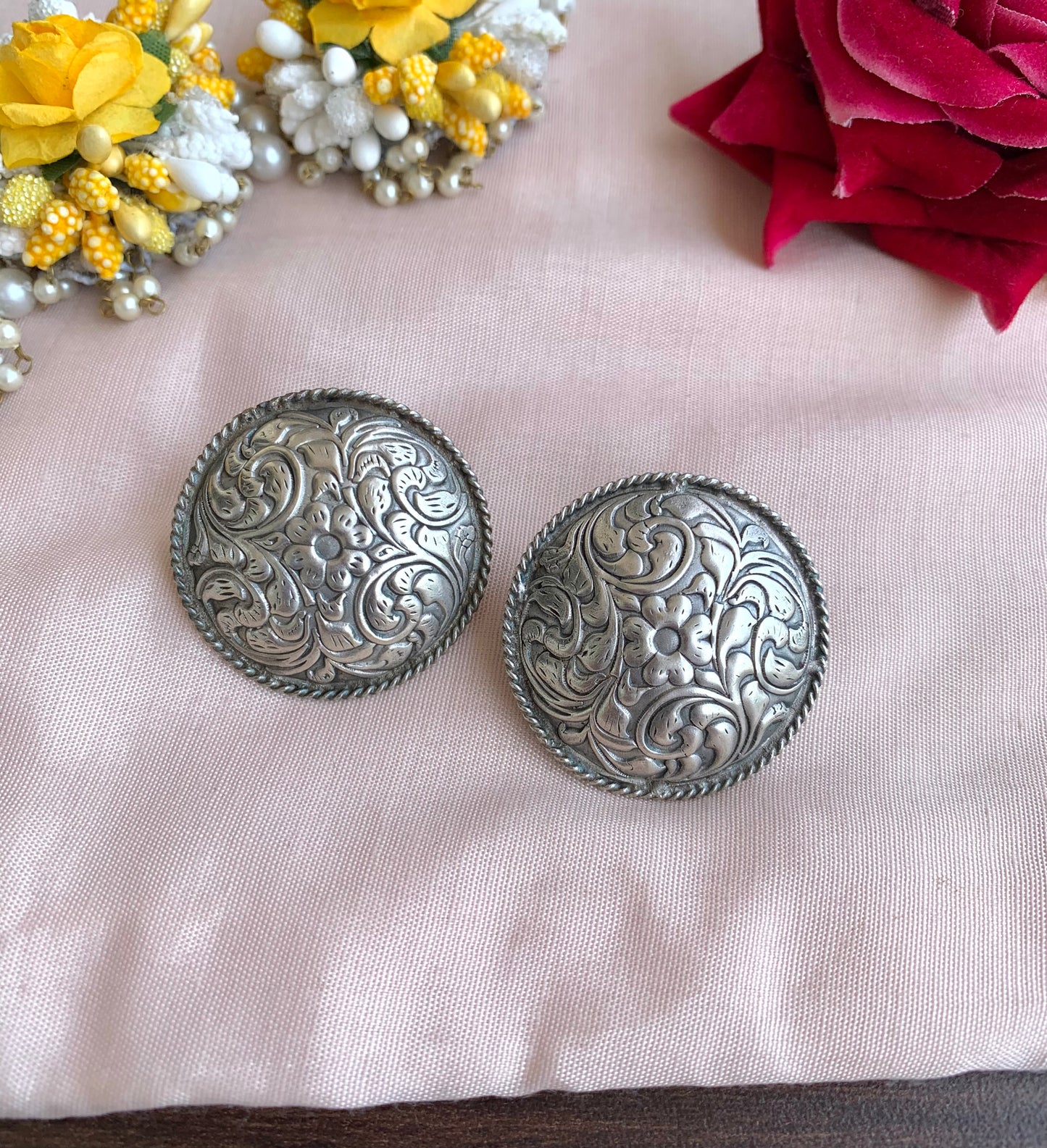 Jeevika earring