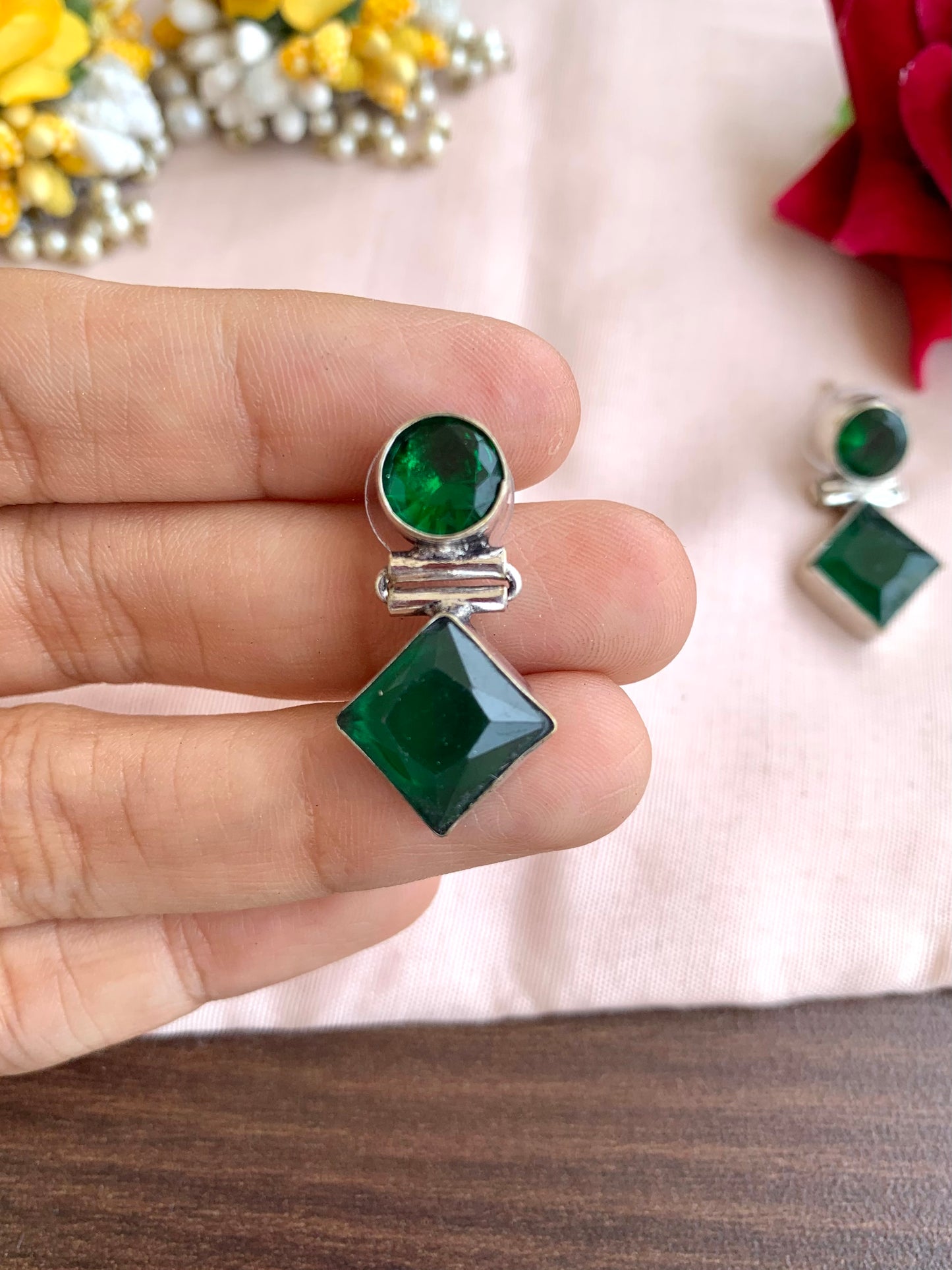 Gauhar earring