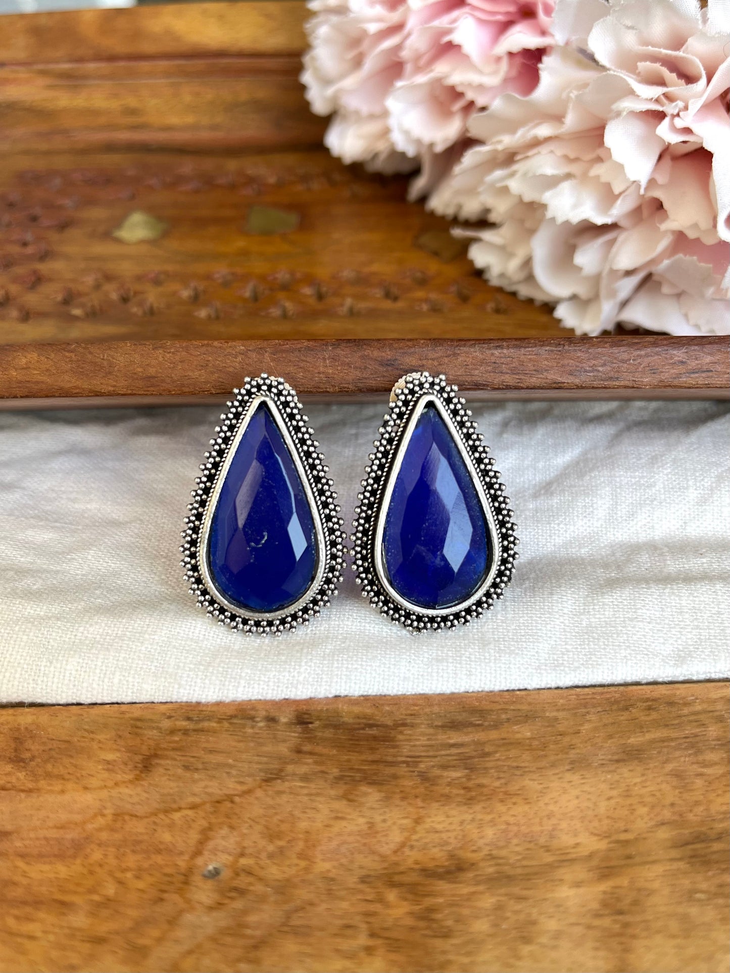 Aditi earring