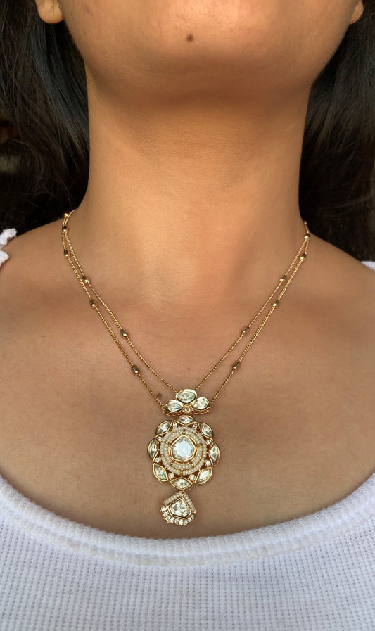 Deepa moissanite pendant set